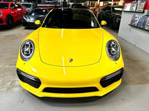 2017 Porsche 911 Turbo