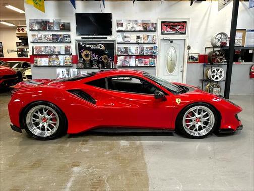 2019 Ferrari 488 Pista Base