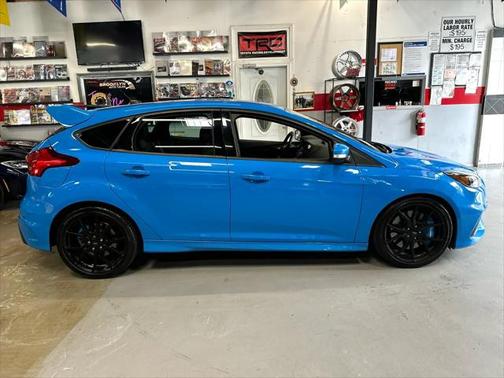 2017 Ford Focus RS Base