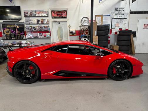 2016 Lamborghini Huracan LP580-2