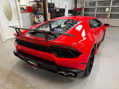 2016 Lamborghini Huracan LP580-2