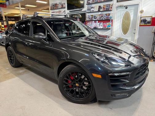 2017 Porsche Macan GTS