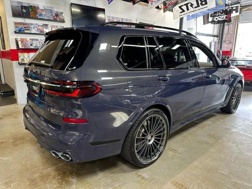 2025 BMW ALPINA XB7 Base