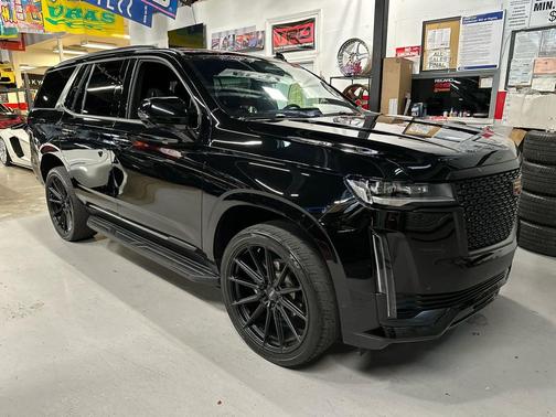 2023 Cadillac Escalade Premium Luxury