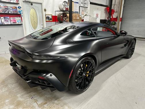 2022 Aston Martin Vantage Coupe