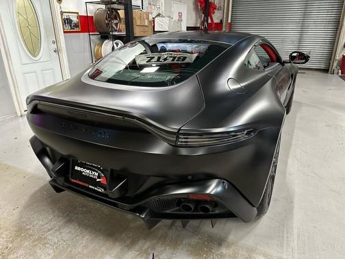 2022 Aston Martin Vantage Coupe