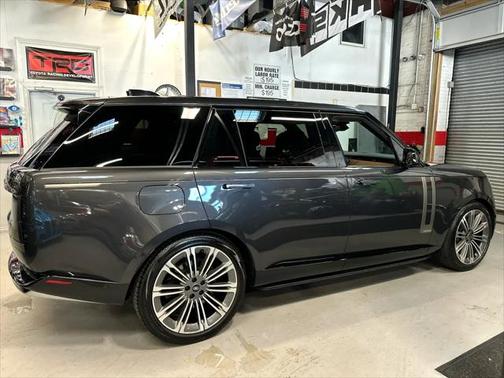 2024 Land Rover Range Rover Autobiography LWB 5