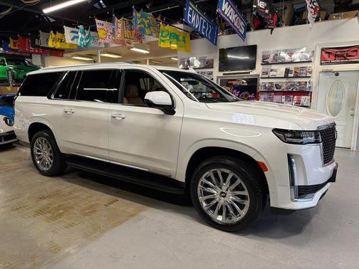 2023 Cadillac Escalade ESV Premium Luxury