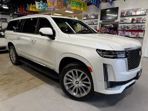 2023 Cadillac Escalade ESV Premium Luxury