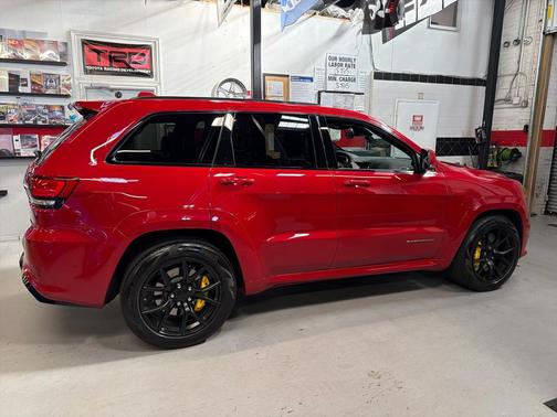 2021 Jeep Grand Cherokee Trackhawk