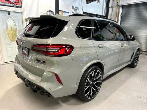 2022 BMW X5 M Base