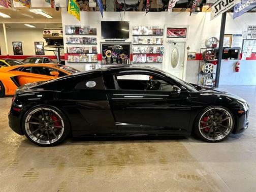 2018 Audi R8 V10 Coupe RWS S Tronic