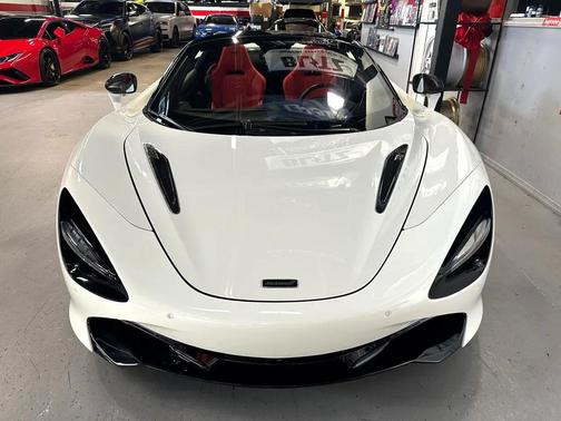 2020 McLaren 720S Base