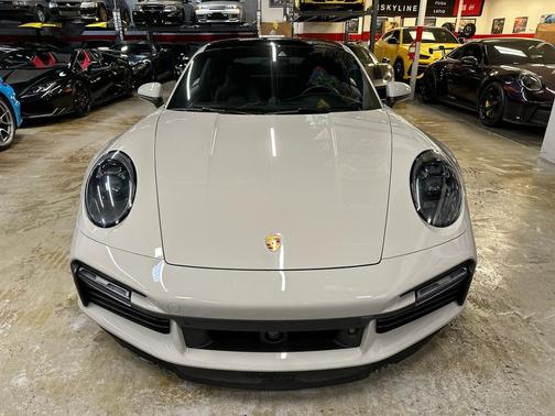 2022 Porsche 911 Turbo S