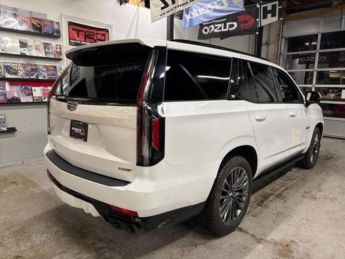 2023 Cadillac Escalade V-Series