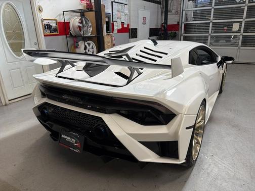 2022 Lamborghini Huracan STO STO Coupe