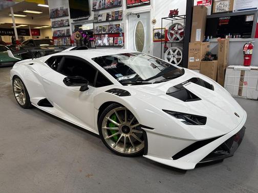 2022 Lamborghini Huracan STO STO Coupe