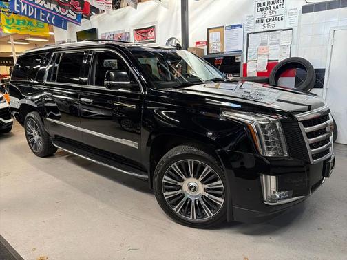 2019 Cadillac Escalade ESV Standard