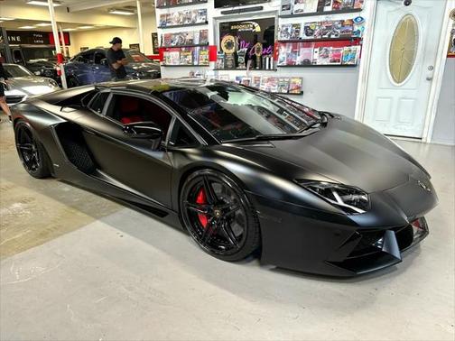 2015 Lamborghini Aventador Roadster