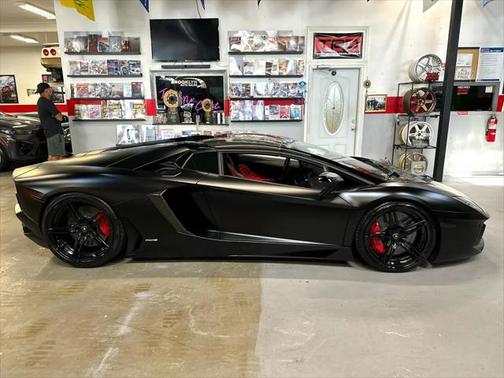 2015 Lamborghini Aventador Roadster