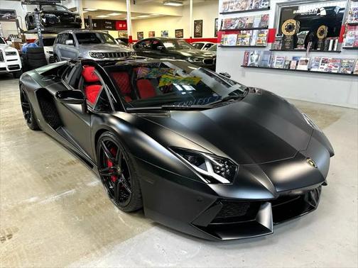 2015 Lamborghini Aventador Roadster