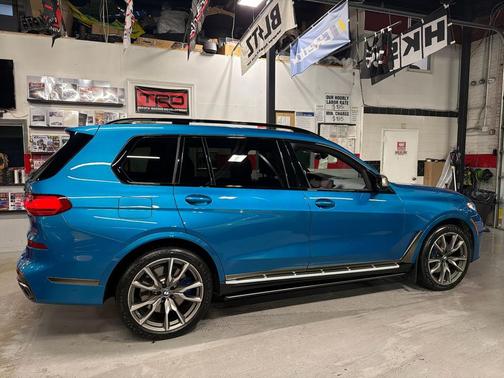 2021 BMW X7 M50i