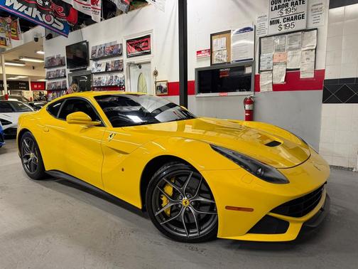 2015 Ferrari F12berlinetta Base