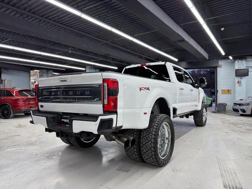 2024 Ford F-450 Platinum