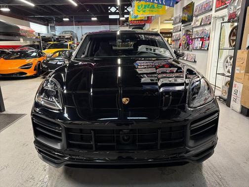 2023 Porsche Cayenne Turbo GT