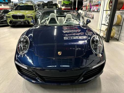 2018 Porsche 911 Carrera 4S Cabriolet