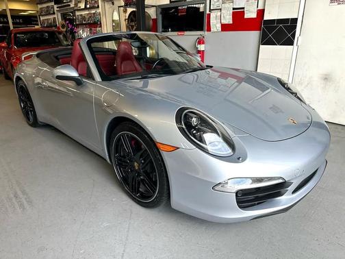 2015 Porsche 911 Carrera