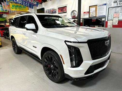 2025 Cadillac Escalade V-Series