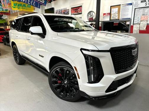 2025 Cadillac Escalade V-Series