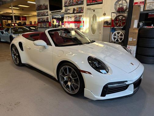 2022 Porsche 911 Turbo S