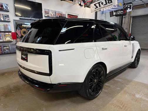 White 2025 Land Rover Range Rover SE LWB 7