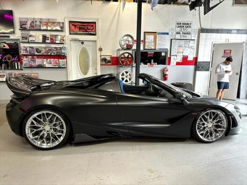 2020 McLaren 720S Base