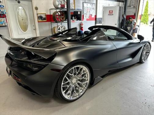 2020 McLaren 720S Base
