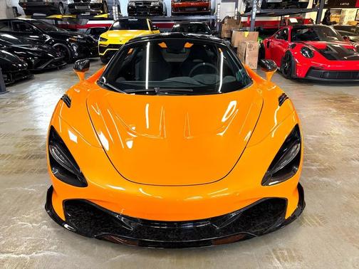 2019 McLaren 720S Base