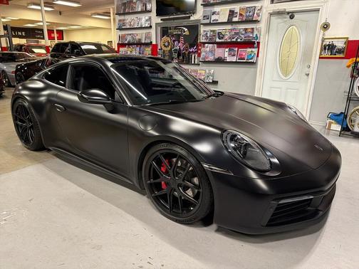 2020 Porsche 911 Carrera 4S