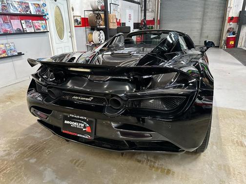 2020 McLaren 720S Base