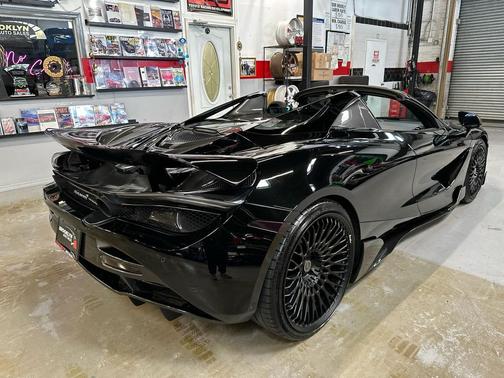 2020 McLaren 720S Base