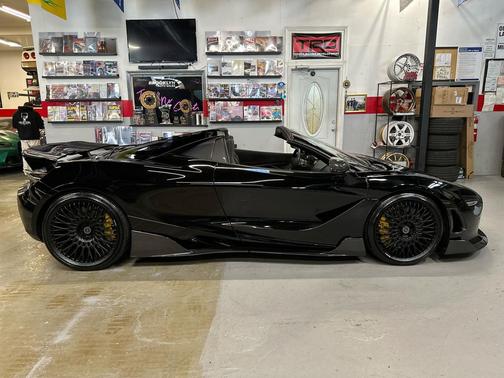 2020 McLaren 720S Base