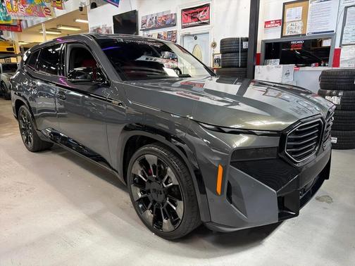 Gray 2024 BMW XM Base
