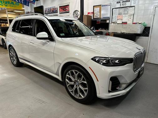 2020 BMW X7 xDrive40i