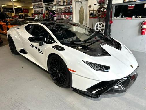 2022 Lamborghini Huracan STO STO Coupe