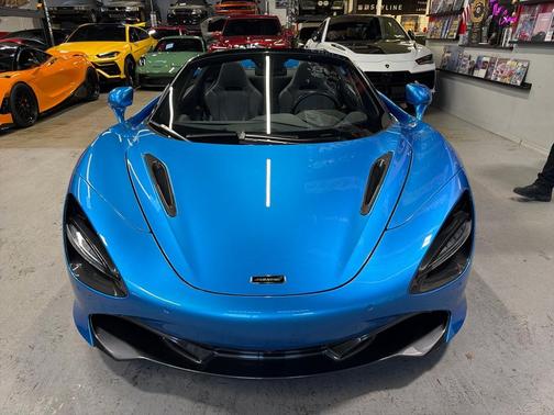 2020 McLaren 720S Base