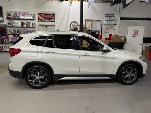 2018 BMW X1 xDrive28i