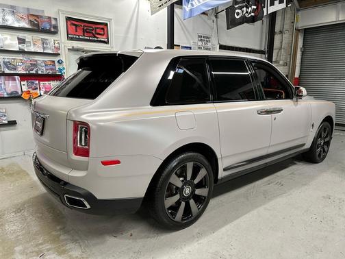 2023 Rolls-Royce Cullinan 