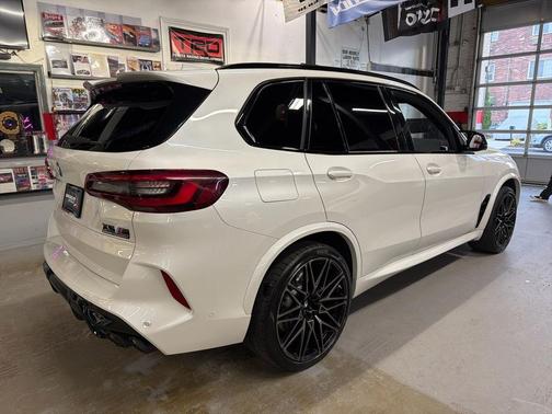 2022 BMW X5 M Base