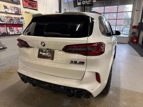 2022 BMW X5 M Base